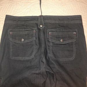 Athlete cropped cargo pants